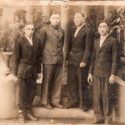 Карачевцев первый справа, 1956 год
