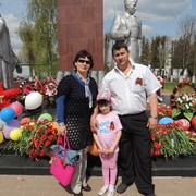 Светлана и Вячеслав Тихомировы с дочерью Ниной