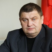 Владимир Владимирович Посаженников <br />Министр потребительского рынка и услуг Московской области