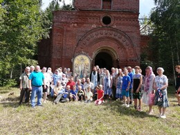 Престольный праздник и крестный ход в Скорбященской церкви д. Телешово